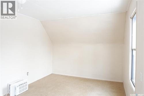 405 4Th Avenue E, Assiniboia, SK - Indoor Photo Showing Other Room