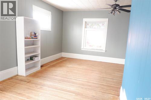 405 4Th Avenue E, Assiniboia, SK - Indoor Photo Showing Other Room