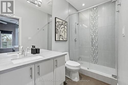 510 - 66 Bay Street S, Hamilton, ON - Indoor Photo Showing Bathroom