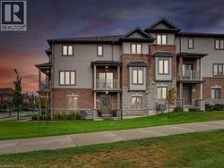 101 MALLARD Trail Waterdown, ON L8B 1W5