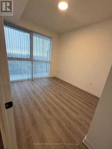2005 - 8 Interchange Way, Vaughan, ON - Indoor Photo Showing Other Room