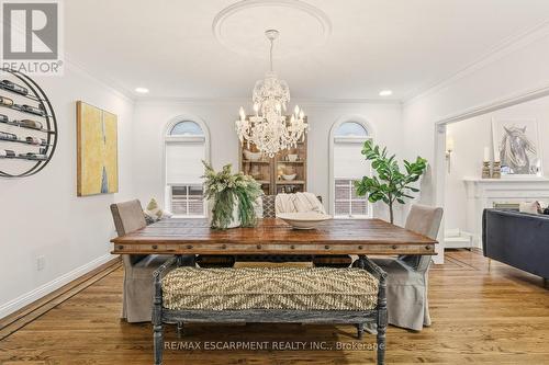 82 Maple Drive, Hamilton, ON - Indoor Photo Showing Dining Room