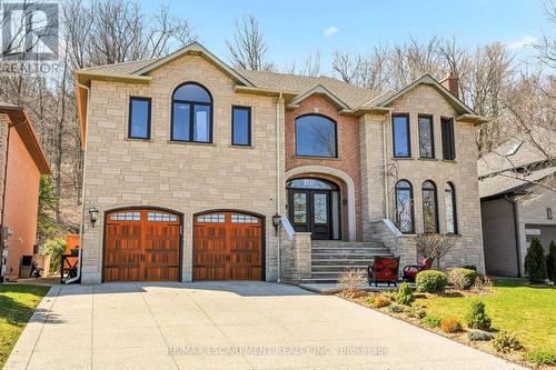 82 Maple Drive, Hamilton, ON - Outdoor With Facade