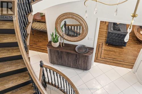 82 Maple Drive, Hamilton, ON - Indoor Photo Showing Other Room