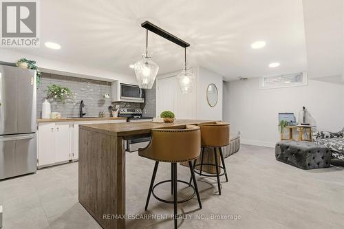 82 Maple Drive, Hamilton, ON - Indoor