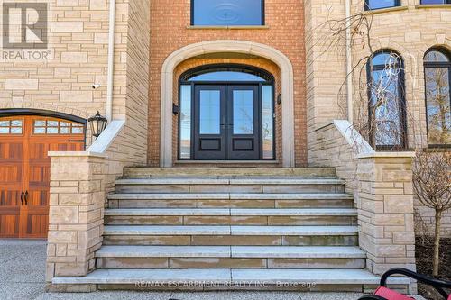 82 Maple Drive, Hamilton, ON - Outdoor