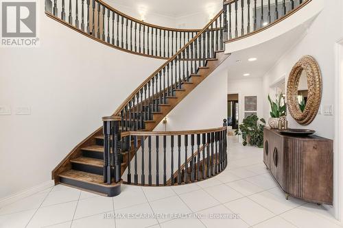 82 Maple Drive, Hamilton, ON - Indoor Photo Showing Other Room