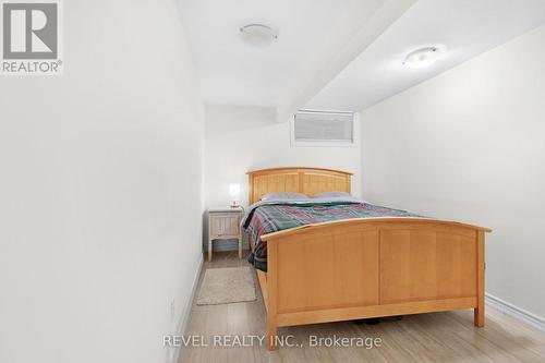 26 Wiltshire Drive, Brantford, ON - Indoor Photo Showing Bedroom