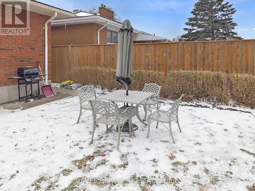 26 Wiltshire Drive, Brantford, ON - Outdoor