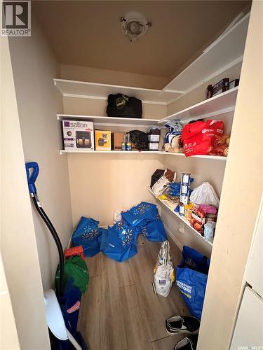 118 2Nd Street E, Lafleche, SK - Indoor With Storage