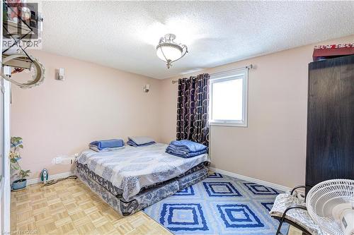 78 Markson Crescent, Hamilton, ON - Indoor Photo Showing Bedroom