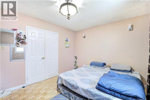 78 Markson Crescent, Hamilton, ON - Indoor Photo Showing Bedroom