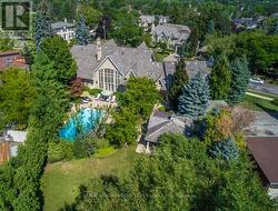 17 BAYVIEW RIDGE Toronto, ON M2L 1E3