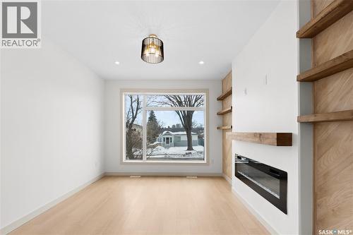 426 Empress Street, Saskatoon, SK - Indoor With Fireplace