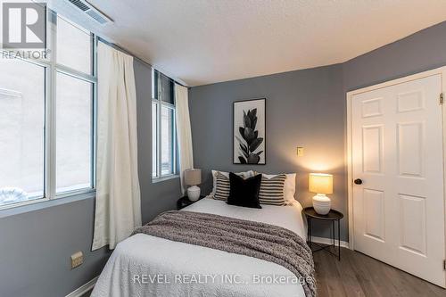 303 - 36 James Street S, Hamilton, ON - Indoor Photo Showing Bedroom