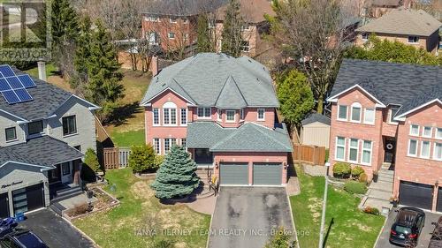 50 LIPTON CRESCENT  Whitby, ON L1R 1W7