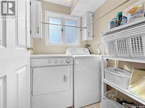 302 Nokomis Place, Saskatoon, SK - Indoor Photo Showing Laundry Room