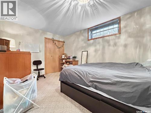 302 Nokomis Place, Saskatoon, SK - Indoor Photo Showing Bedroom
