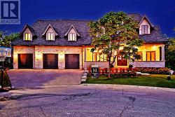 197 SHERWOOD PLACE Newmarket, ON L3Y 8E5