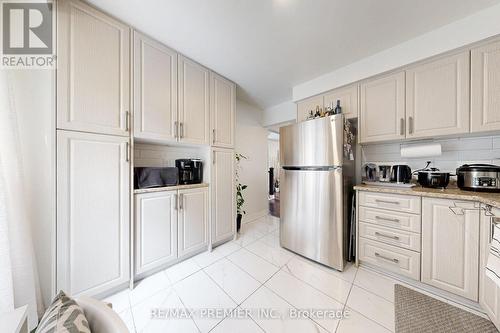 120 Ellerslie Road, Brampton, ON - Indoor Photo Showing Kitchen With Stainless Steel Kitchen