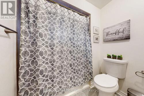 120 Ellerslie Road, Brampton, ON - Indoor Photo Showing Bathroom