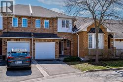 10 DAVIDSON Boulevard Unit# 24 Dundas, ON L9H 7N9