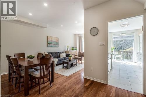 10 Davidson Boulevard Unit# 24, Dundas, ON - Indoor Photo Showing Dining Room
