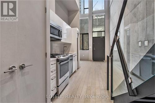 334 Gloucester Street, Ottawa, ON - Indoor Photo Showing Kitchen