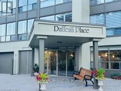 701 - 5100 DORCHESTER ROAD Niagara Falls (Morrison), ON L2E 7H4