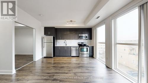 Ph17 - 28 Prince Regent Street, Markham, ON - Indoor Photo Showing Kitchen