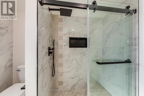 3184 Renton Road, Burlington, ON - Indoor Photo Showing Bathroom