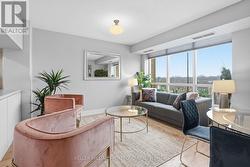 802 - 190 MANITOBA STREET Toronto, ON M8Y 3Y8