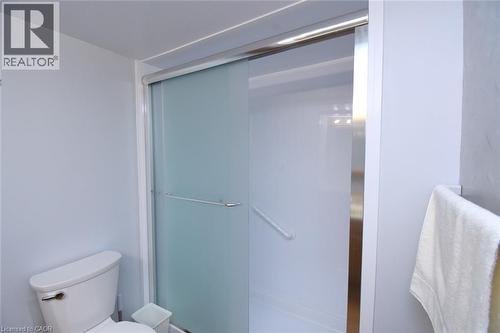 57 Concession 12 E Unit# 101, Flamborough, ON - Indoor Photo Showing Bathroom