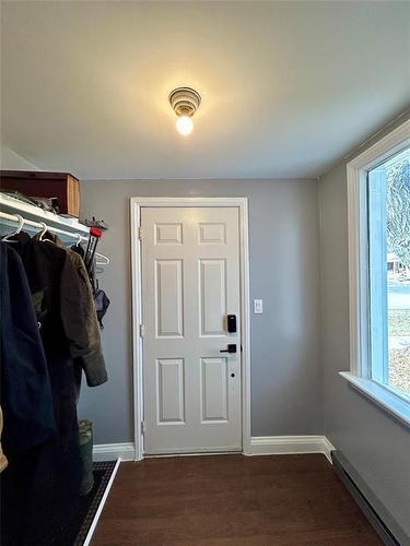 724 Second Avenue, Carberry, MB - Indoor Photo Showing Other Room