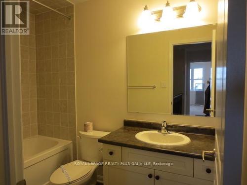 246 Mortimer Crescent, Milton, ON - Indoor Photo Showing Bathroom