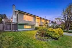 3121 Country Club Dr  Nanaimo, BC V9T 3G6