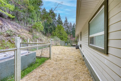 3482 Arrowsmith Rd, Nanaimo, BC 