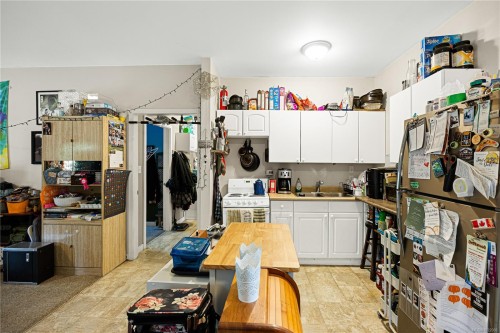 3482 Arrowsmith Rd, Nanaimo, BC 