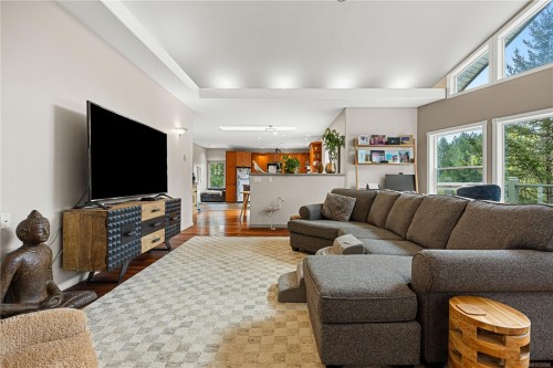3482 Arrowsmith Rd, Nanaimo, BC 