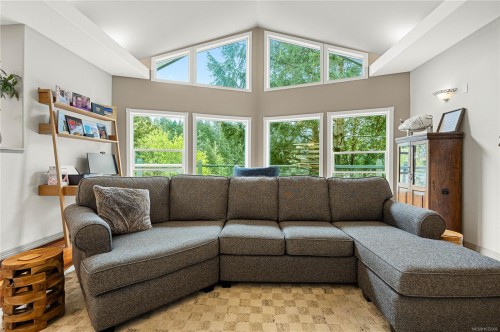 3482 Arrowsmith Rd, Nanaimo, BC 