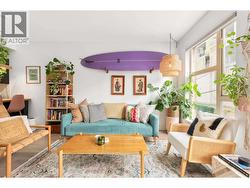 212 205 E 10TH AVENUE  Vancouver, BC V5T 4V6