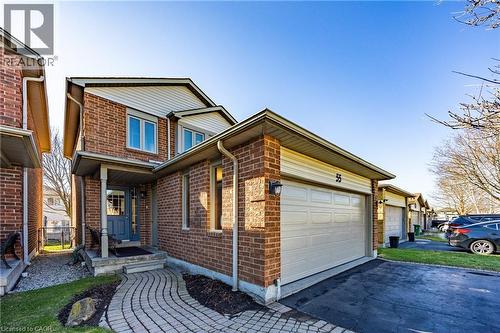 55 Grindstone Way, Waterdown, ON - Outdoor