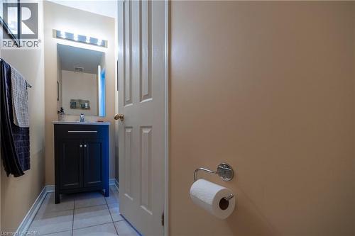 55 Grindstone Way, Waterdown, ON - Indoor Photo Showing Bathroom