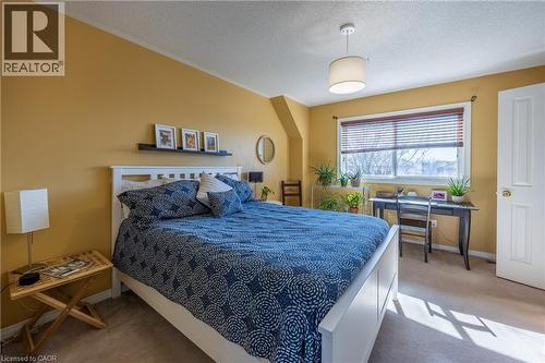 55 Grindstone Way, Waterdown, ON - Indoor Photo Showing Bedroom