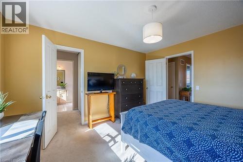 55 Grindstone Way, Waterdown, ON - Indoor Photo Showing Bedroom