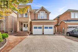 15 OZNER CRESCENT Vaughan, ON L4H 0E2