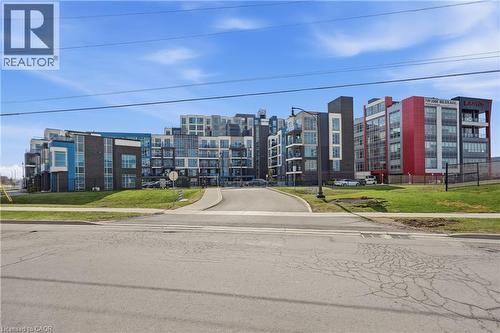 10 Concord Place Unit# 304, Grimsby, ON - Outdoor