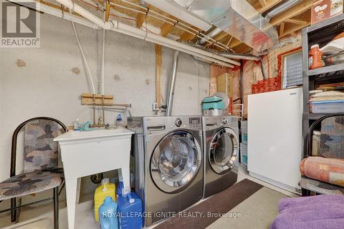 72 Oakins Lane, Ajax, ON - Indoor Photo Showing Laundry Room