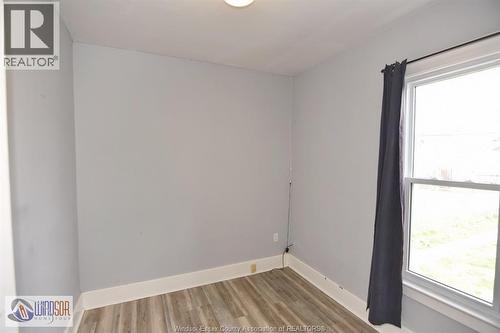 558 Elm, Windsor, ON - Indoor Photo Showing Other Room