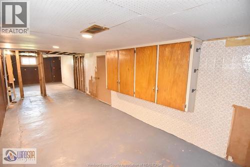 558 Elm, Windsor, ON - Indoor